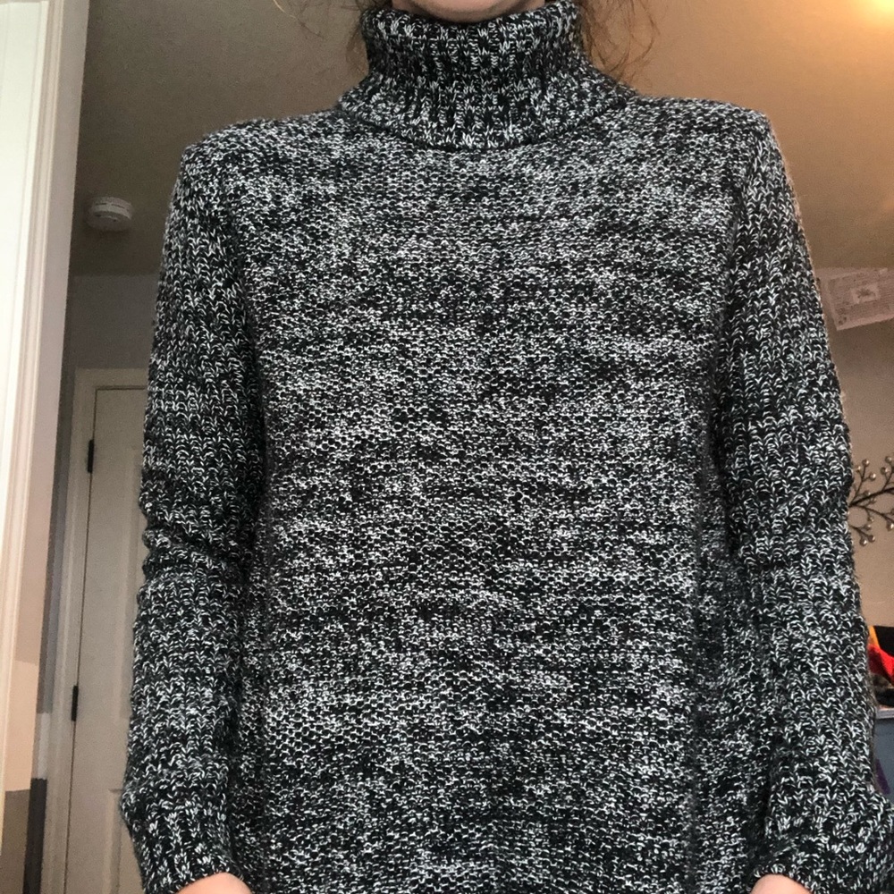 Turtle neck sweater